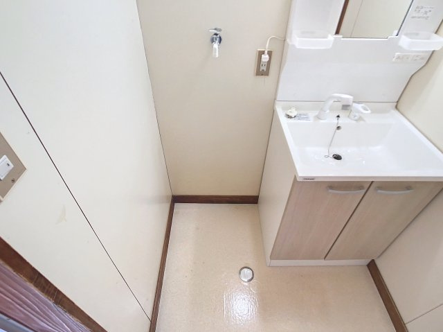 ファミール春日の洗面所