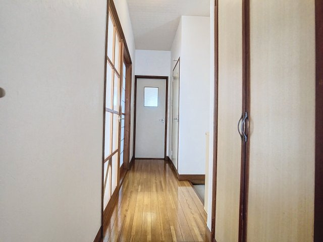 ファミール春日の内装