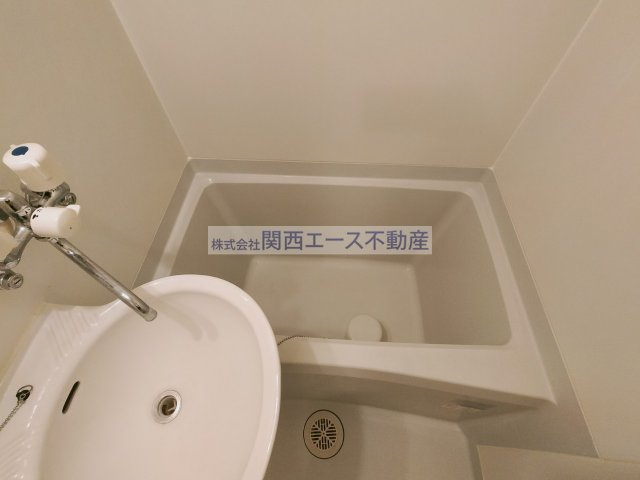 【浴室】 | レオパレスシャトー花園