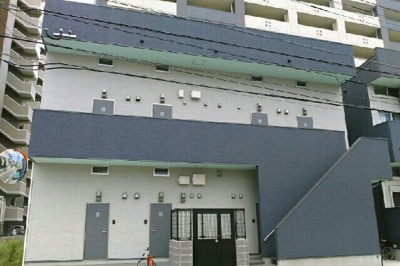【外観】 | アオトゥーレ吉塚 | 一般的な間取りではなく、室内がとにかくおしゃれなので、普通のお部屋では浮いてしまうようなオシャレな家具もマッチしますね♫