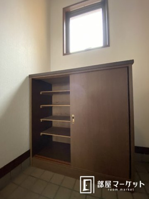 【収納】 | サクシード | 同型タイプ