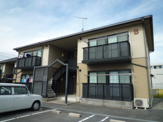 倉敷市田ノ上のアパートの外観