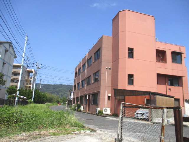 二タ子貸店舗（1階、2階）の外観