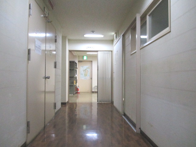 二タ子貸店舗（1階、2階）のロビー