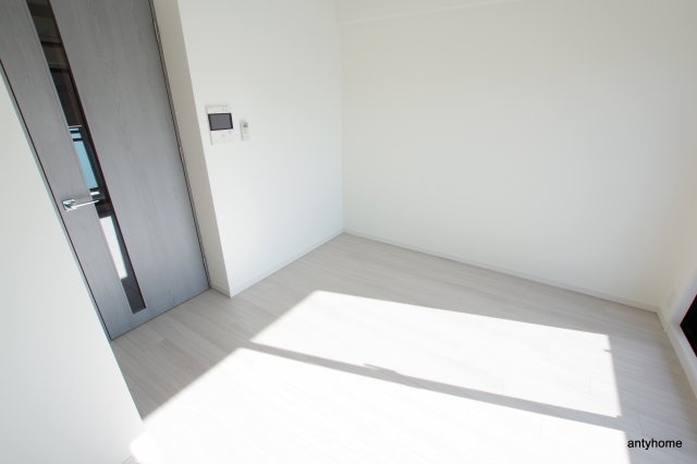 La Douceur江坂Ⅱ　仲介手数料無料の洋室