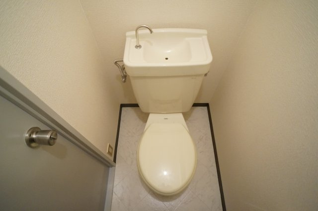 ガーデンハイツ山本のトイレ|参考、同建物・同間取りの号室