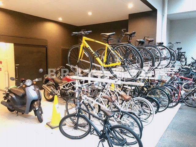 アーデンタワー南堀江　BRAVI不動産のその他共用部分|【アーデンタワー南堀江】バイク置場