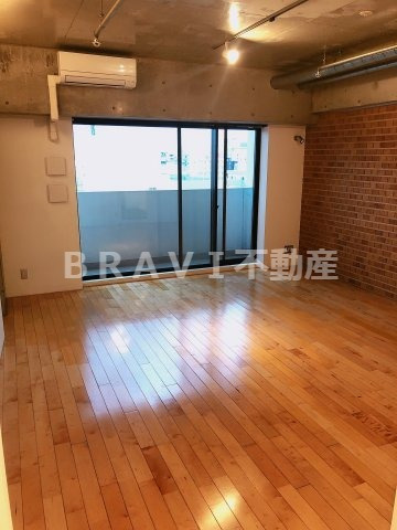 アーデンタワー南堀江　BRAVI不動産の寝室|【アーデンタワー南堀江】落ち着いて過ごせるお部屋なので、寝室にいかがでしょうか