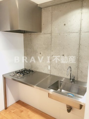 アーデンタワー南堀江　BRAVI不動産のキッチン|【アーデンタワー南堀江】きれいなキッチンです