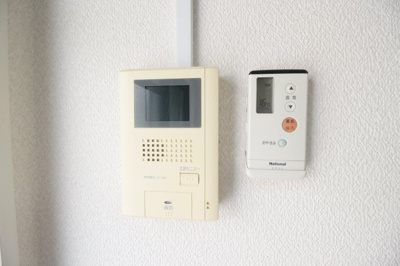 【設備】 | ホワイトハイツ | ★TVモニター付きインターホン★