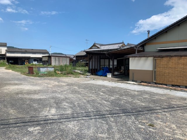 西条市旦之上工場【1,300】371.05坪　89.7坪