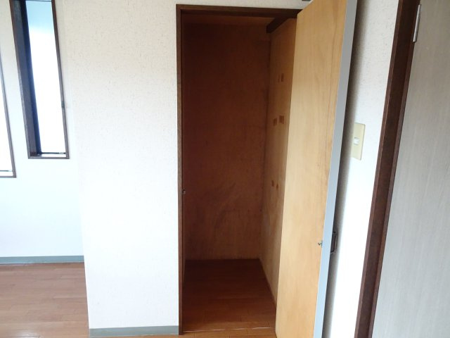 ビレッジK２の収納