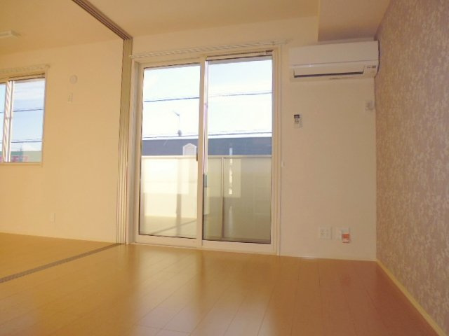 チェリーブロッサムBの内装|リビング