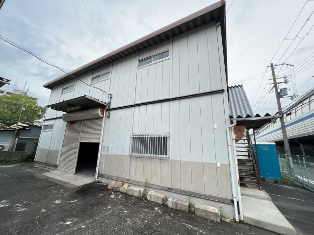 小中島貸倉庫