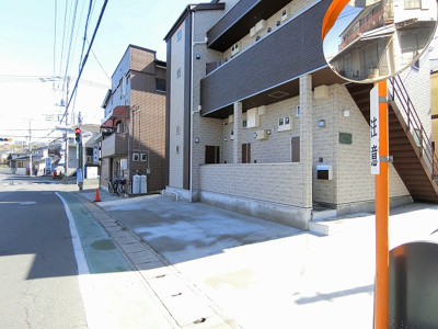 【その他共用部分】 | グリーンベル久末Ⅰ | 敷地内に駐輪場を完備しています！自転車はちょっとした移動手段に便利ですよね！