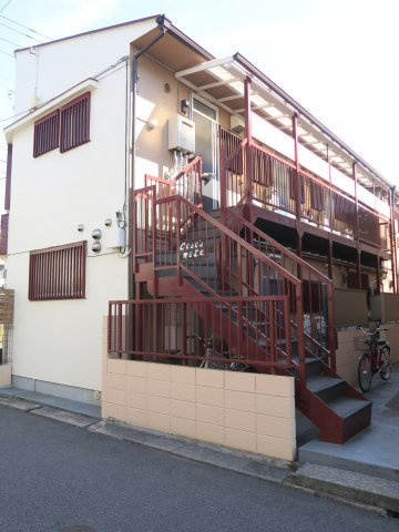 カーサズメイトのエントランス