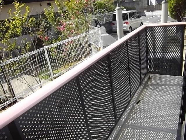 カタンクローバーⅡのバルコニー