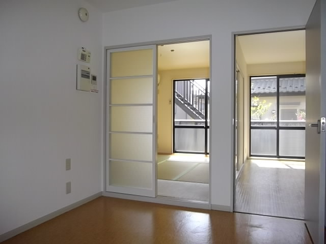 カタンクローバーⅡの居間・リビング