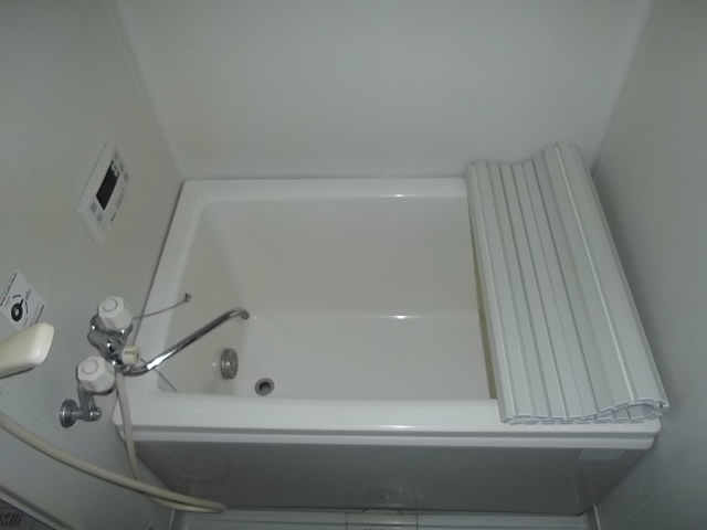 カタンクローバーⅡの浴室