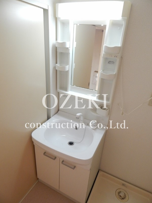 旗家マンションルノワールの独立洗面台