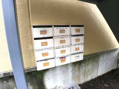 【エントランス】 | コーポひまわり | ゆとりのあるエントランスです