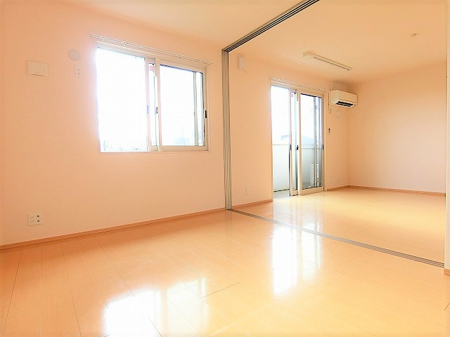 ファヴォーレⅡの洋室