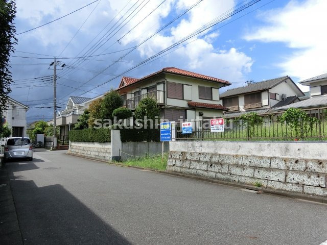 村上　売地　建築条件なし　約６７．５坪　整形地　南道路の前面道路含む現地写真