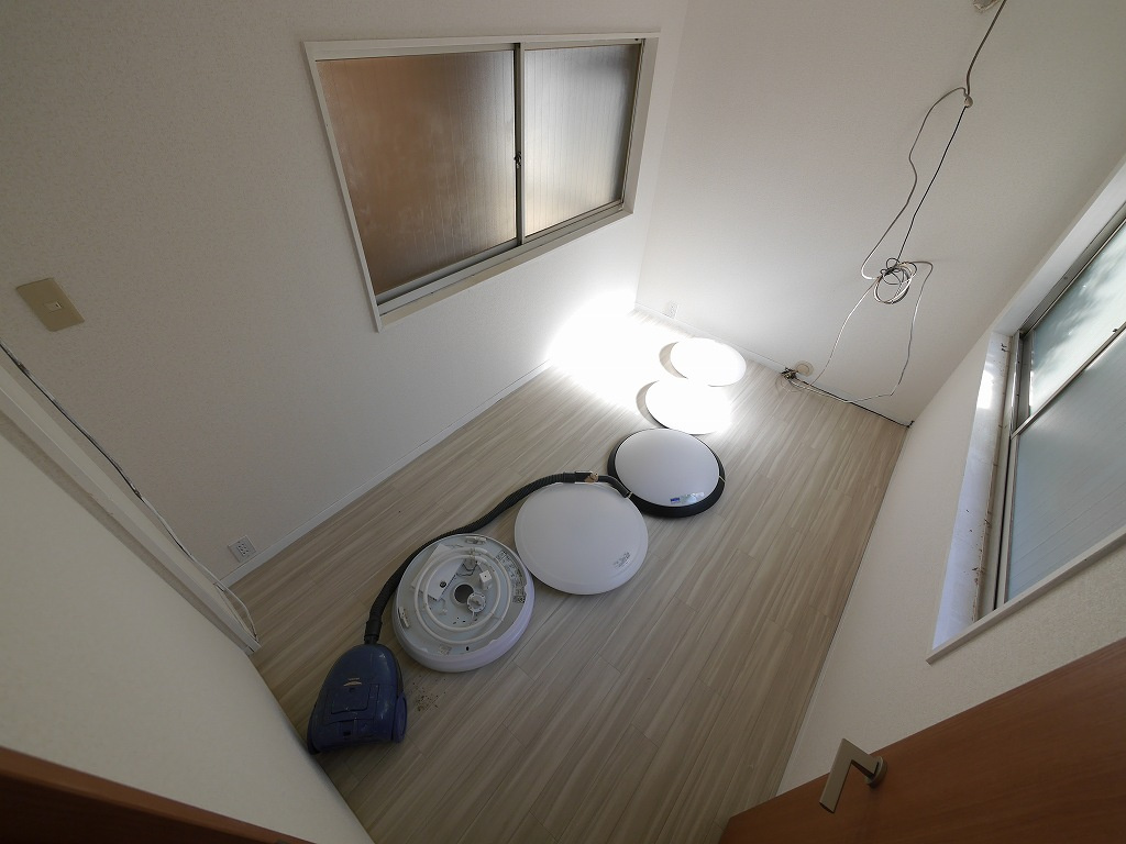高丸３丁目戸建の洋室