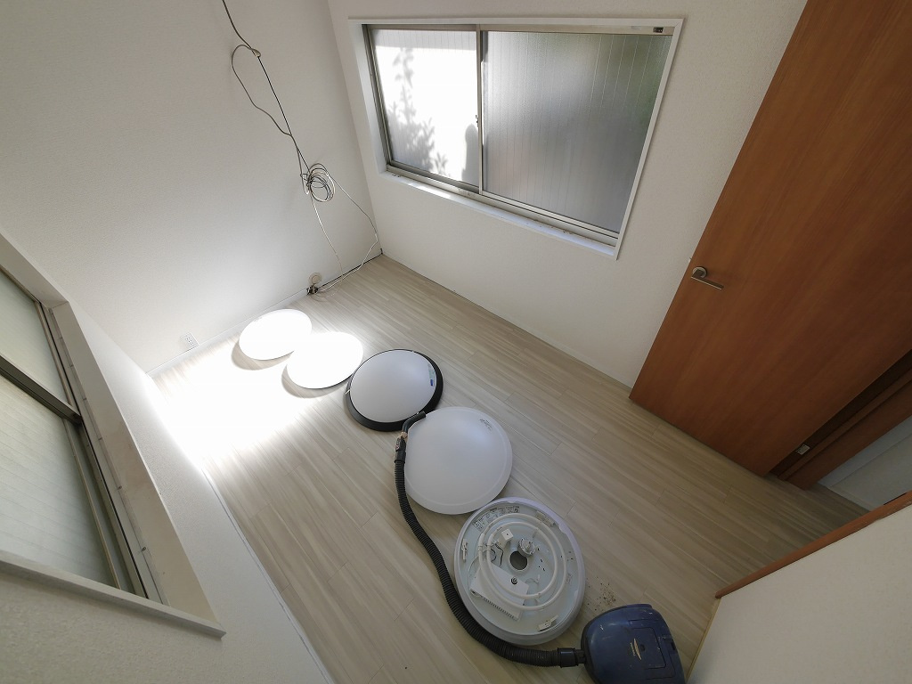 高丸３丁目戸建の洋室
