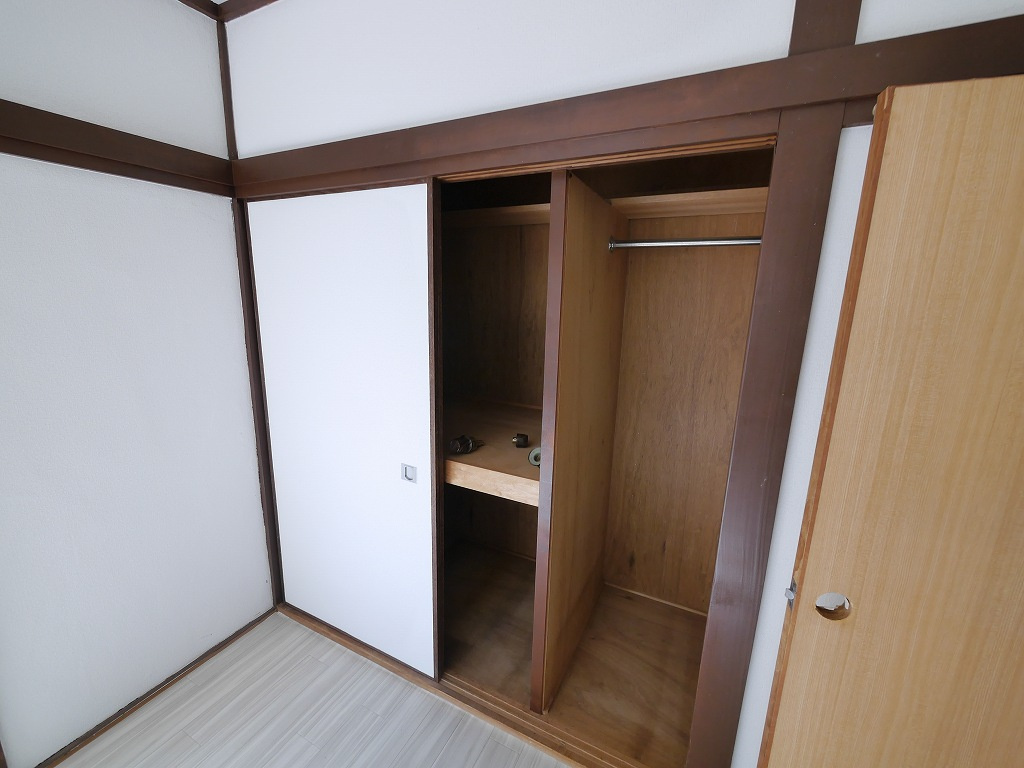 高丸３丁目戸建の収納