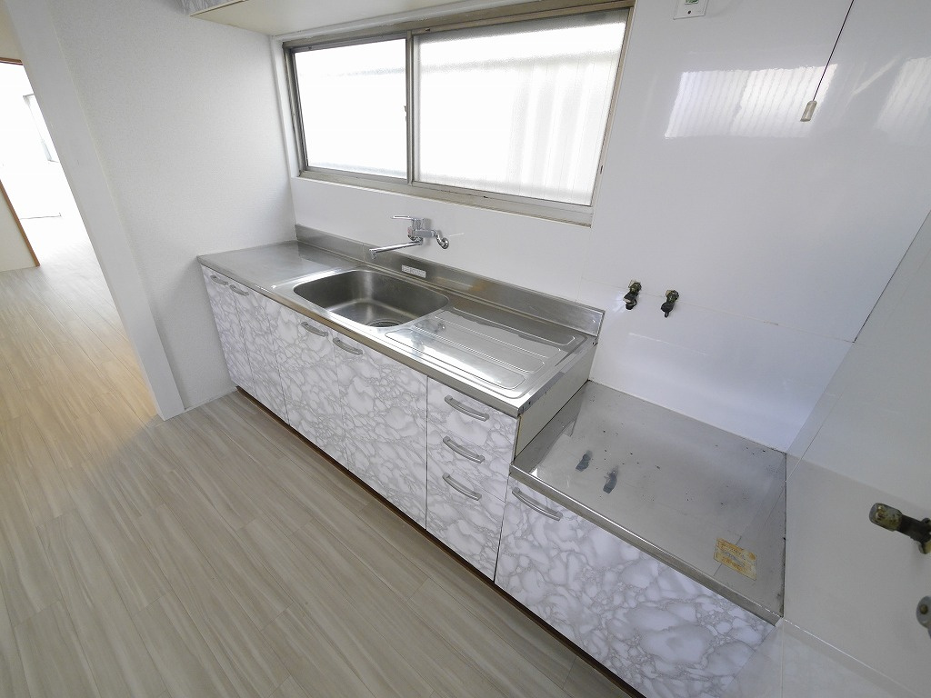 高丸３丁目戸建のキッチン