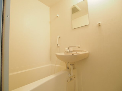 【浴室】 | 新町ソレーユⅡ | 室内洗濯機置き場です
参考写真　同物件の他のお部屋の写真です
