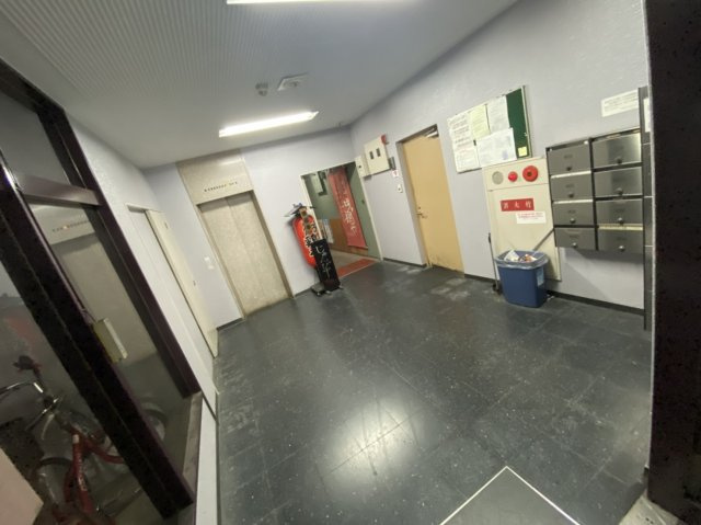 大手前ストークマンションのエントランス