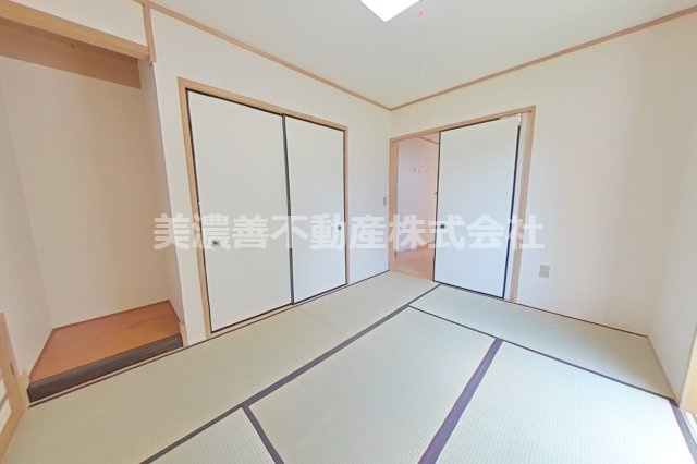 ５３８２６　岐阜市長良中古戸建ての和室