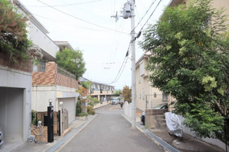 【前面道路含む現地写真】