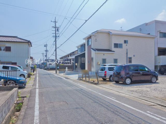 【前面道路含む現地写真】