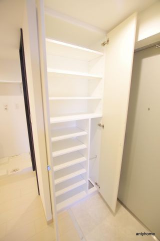 ビガーポリス14３松ヶ枝町　仲介手数料無料の収納