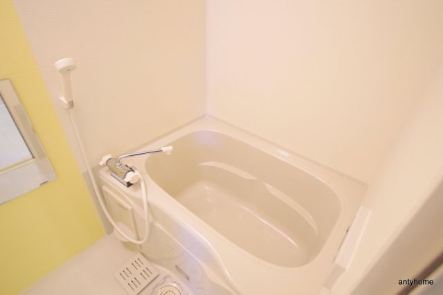 ビガーポリス14３松ヶ枝町　仲介手数料無料の浴室