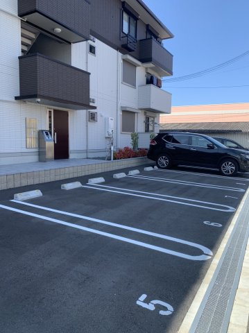 泉大津市我孫子のハイツの駐車場|駐車場です