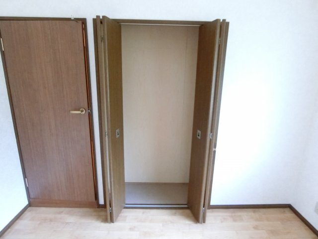コンフォート津々山の収納