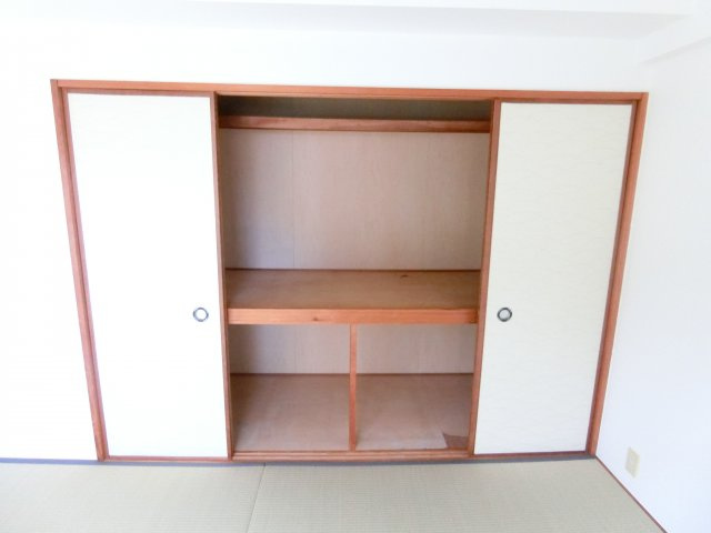 コンフォート津々山の収納