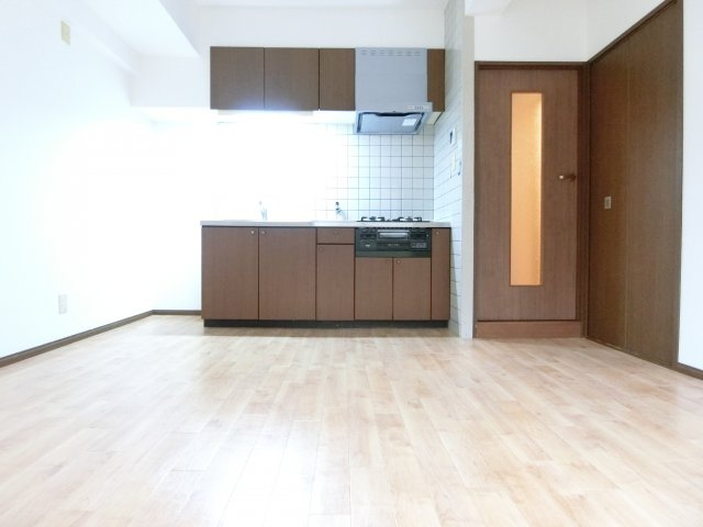 コンフォート津々山の居間・リビング