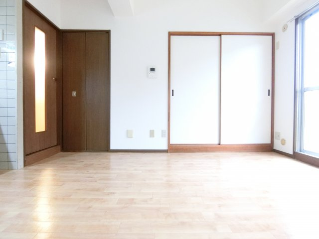 コンフォート津々山の居間・リビング