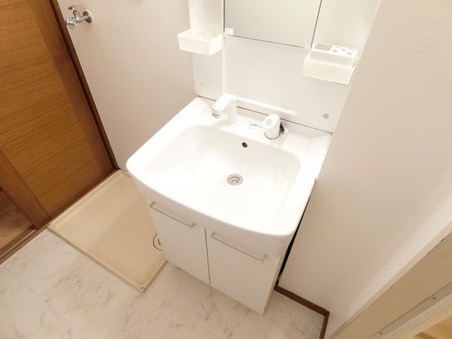 コンフォート津々山の独立洗面台