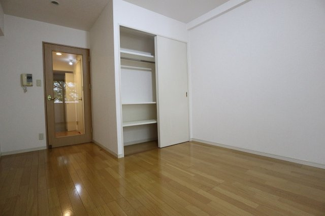 サヴォイエイペックス　5階の居間・リビング|別号室のものです。現状優先になります。