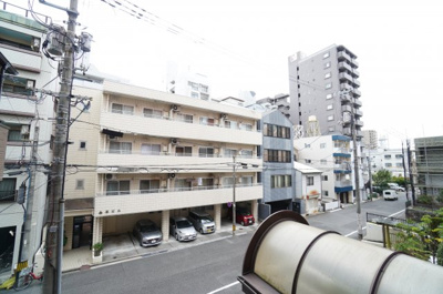 【展望】 | 住吉コープマンション | バルコニーから青空や爽やかな風を感じられ、毎日の暮らしに余裕を感じさせてくれます。近くには住吉神社もあり、守られて生活できるような感じがいたします。