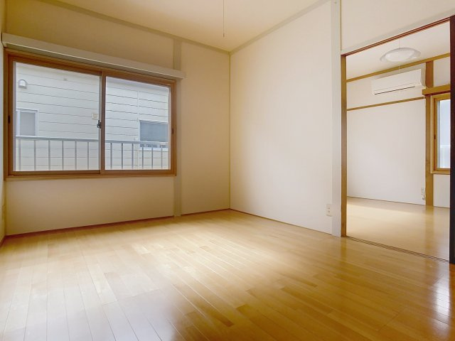 コーポ長岡Bの洋室