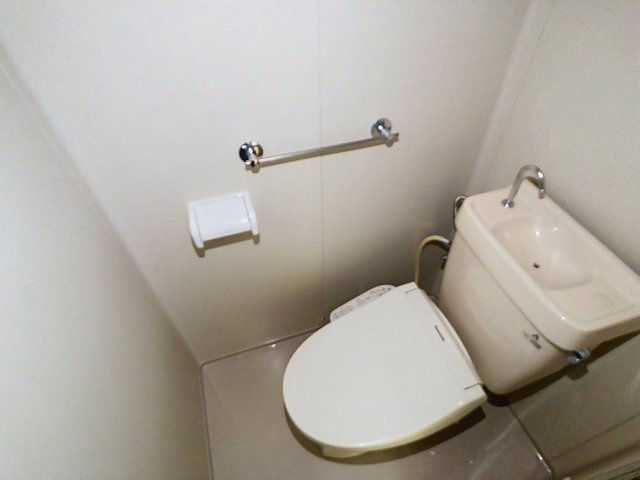 コーポ長岡Bのトイレ