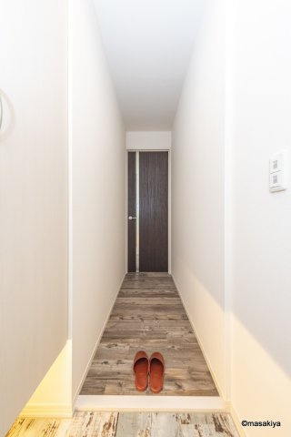 ライトグリーン鶴賀の玄関