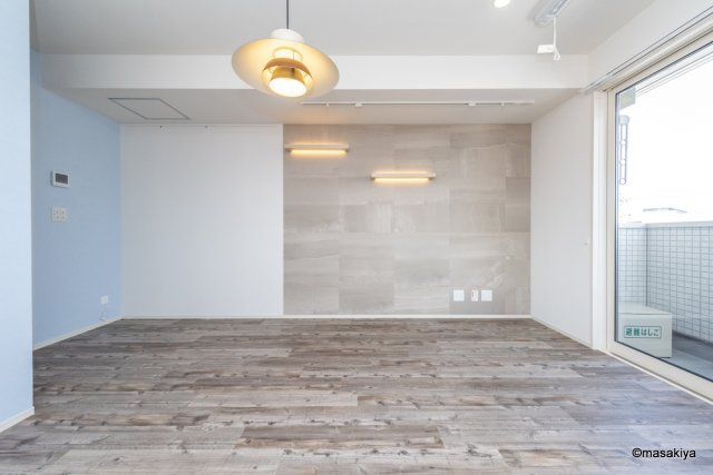 ライトグリーン鶴賀の居間・リビング